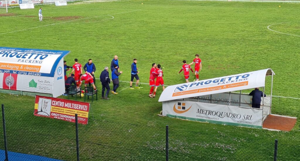 Grottammare-Montegiorgio 2-0, esultanza gol