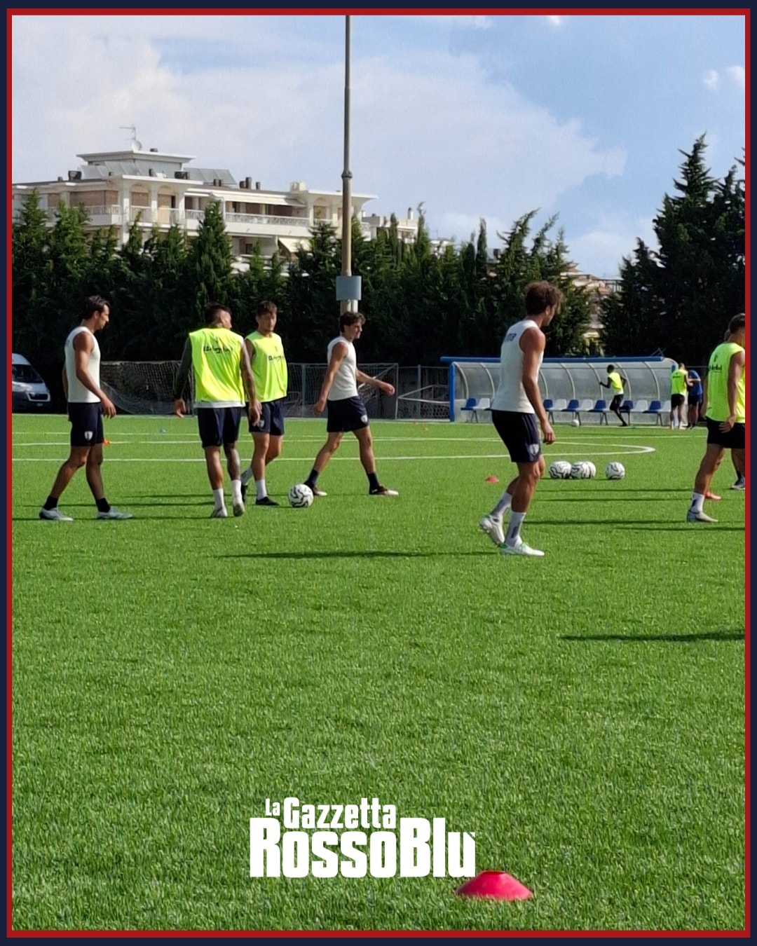 ALLENAMENTO🏃♂️
U.S. Sambenedettese🔴🔵, seduta di allenamento (a porte chiuse al centro sportivo Orlando Marconi) in vista della prima trasferta di campionato sul campo del Gubbio.
#samb #legapro #gubbiosamb #sambenedettese #seriecgironeb #ottaviopalladini #seriec #gazzettarossoblù #samb #calcio #palladini #grb #gironeb #seriecskywifi