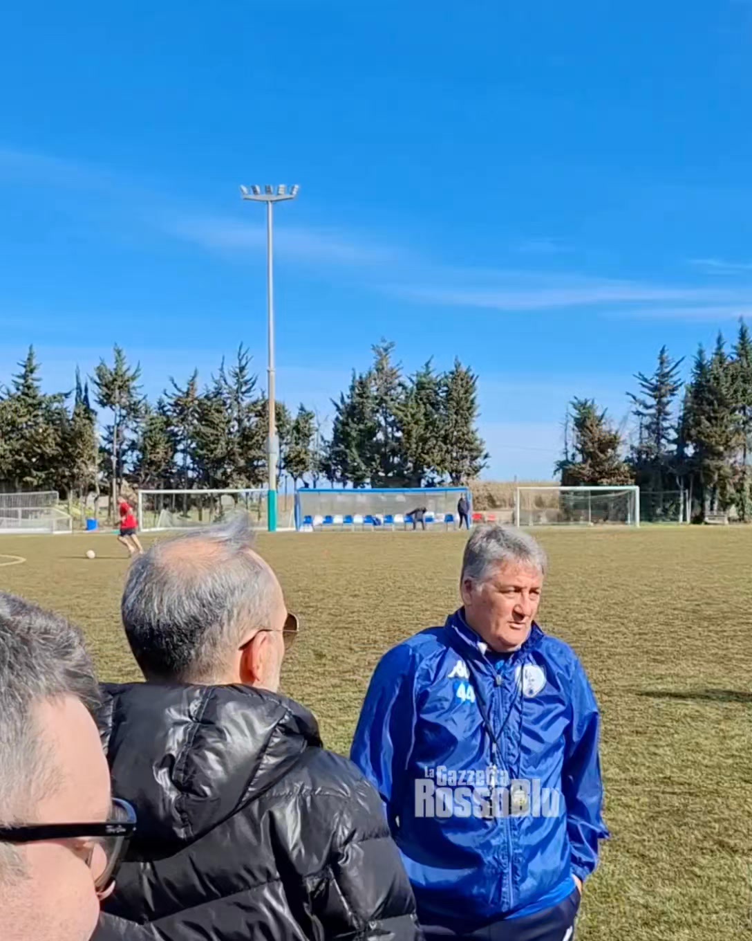 TUTTI INSIEME💪

Mister Boscaglia dirige il suo primo allenamento al campo Ciarrocchi🔴🔵

#samb #sambenedettese #boscaglia #rossoblù #grb #gazzettarossoblù