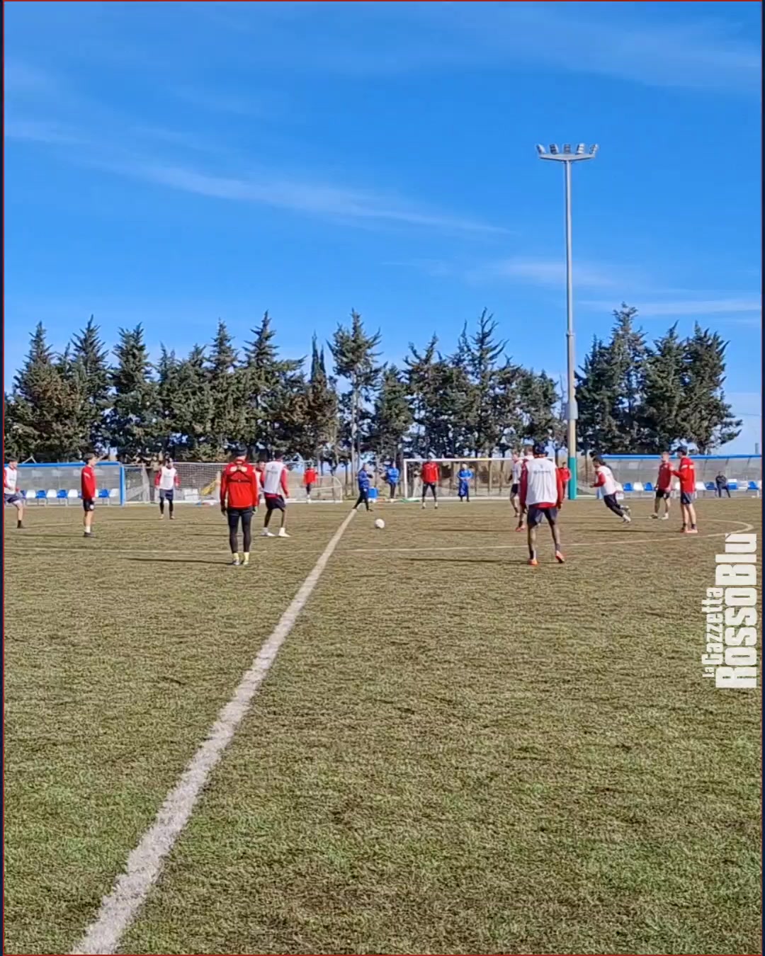 ALLENAMENTO🏃‍♂️

U.S. Sambenedettese🔴🔵 a lavoro in vista della gara casalinga con il #Livorno (sabato 28 febbraio alle ore 20:30) 

#samb #sambenedettese #seriec