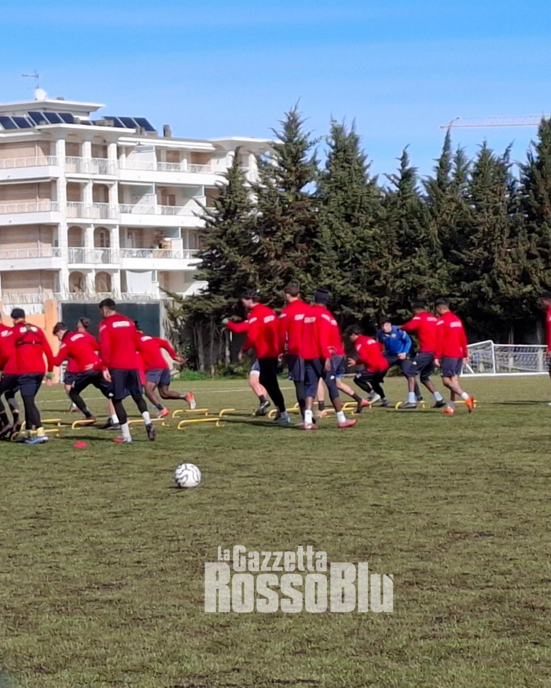 ALLENAMENTO🏃‍♂️

U.S. Sambenedettese🔴🔵 a lavoro in vista della gara (in programma venerdì alle ore 20.30) sul campo della Ternana

#samb #seriec #ternana #tersam
