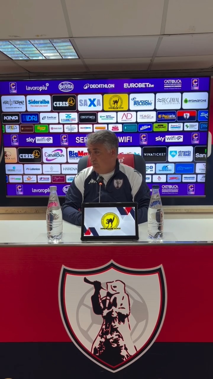 MISTER 🎙

@u.s.sambenedettese 🔴🔵, le parole di mister Roberto Boscaglia prima della sfida col Pontedera

#sambpontedera #sampon #robertoboscaglia #boscaglia #grb #gazzettarossoblù #samb #sambenedettese #instagol #instafootball #lagazzettarossoblù #calcio #rossoblù #seriec #gironeb #legapro #seriecskywifi