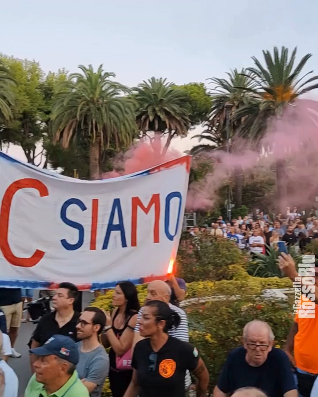 Aspettando venerdì sera ⏳🔴🔵

#presentazione #sanbenedettodeltronto #sanbenedetto #sbt #grb #gazzettarossoblù #samb #sambenedettese #lagazzettarossoblù #calcio #seriec #gironeb #legapro #seriecskywifi