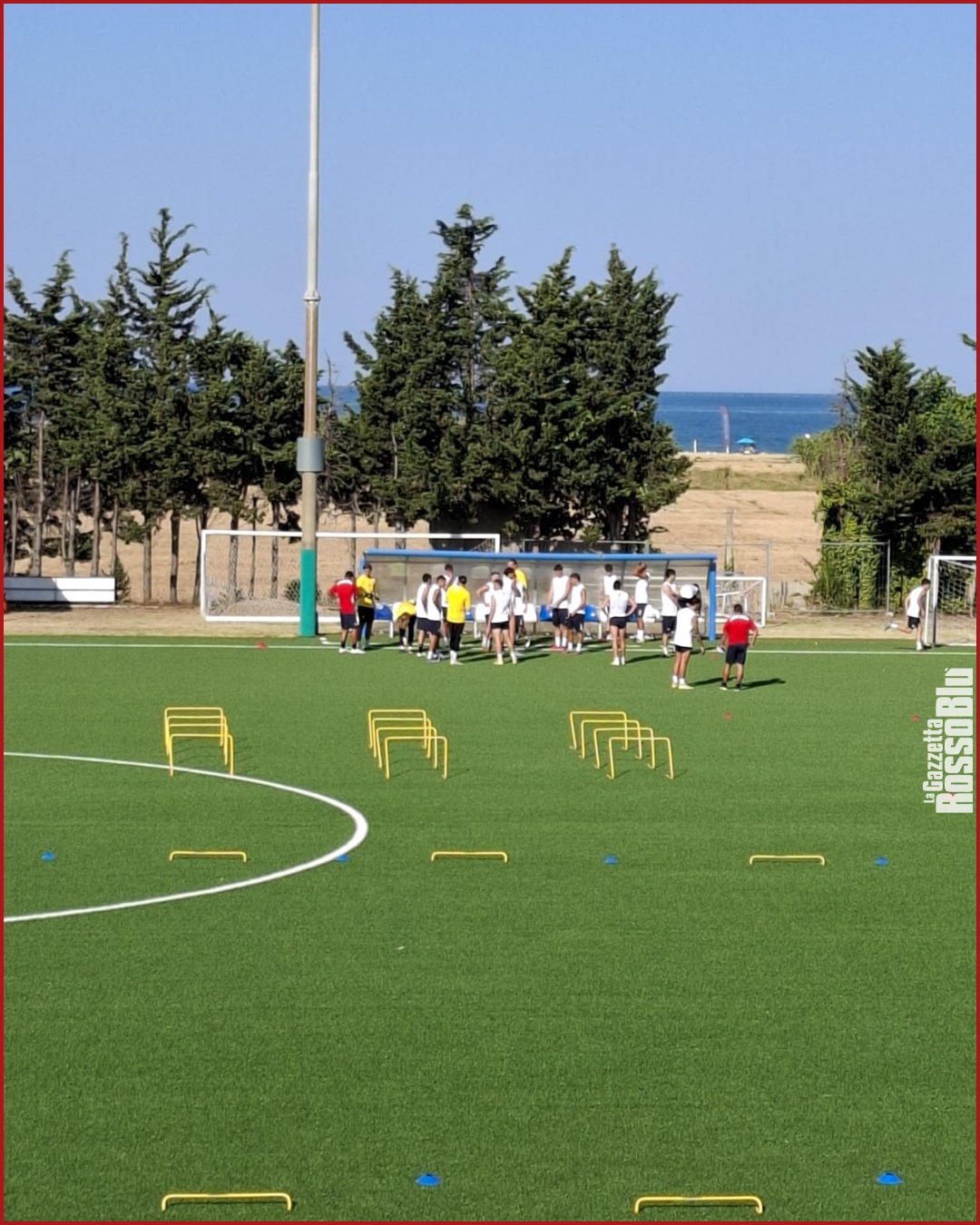 VERSO PESCARA 🔜

#training #grb #gazzettarossoblù #samb #sambenedettese #lagazzettarossoblù #calcio #seriec #gironeb #legapro #seriecskywifi