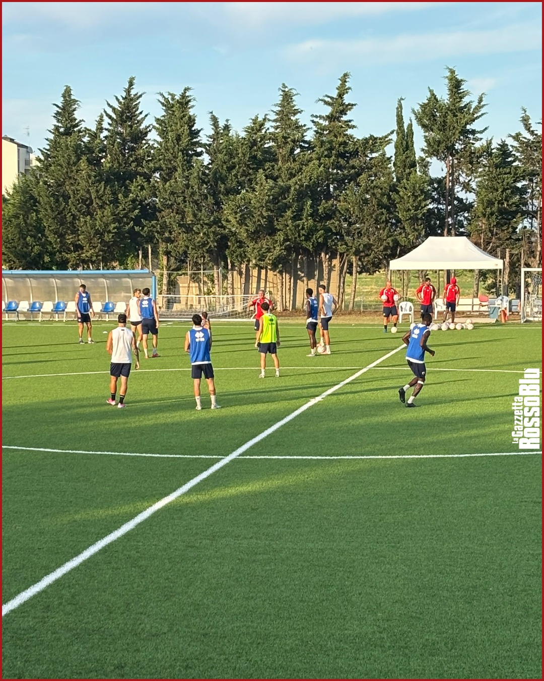 Ultimi giorni di allenamento per la Samb 🔴🔵 in vista della trasferta di Sassari 🛫

#grb #gazzettarossoblù #samb #sambenedettese #lagazzettarossoblù #calcio #seriec #gironeb #legapro #seriecskywifi
